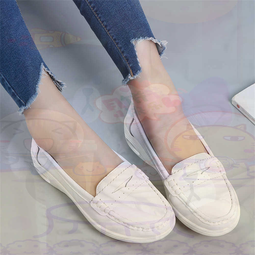 Elderly Women Formal Wear - Soft SLIP-ON สตรีขนาดใหญ่รองเท้าเทนนิสสเก็ตบอร์ดสุภาพสตรีรองเท้าผ้าใบแบรนด์หรูกีฬาวิทยาลัย Drop Shipping