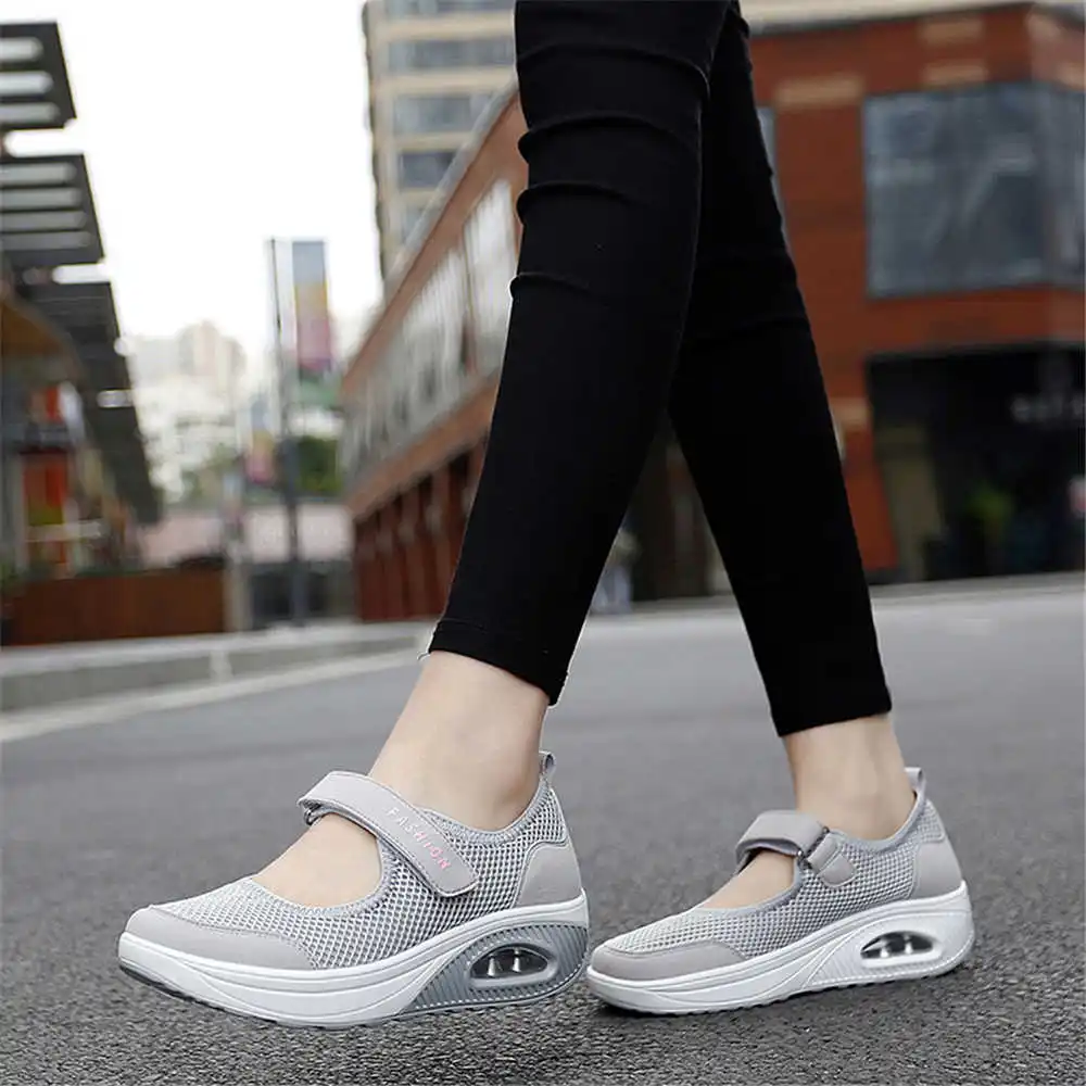 Elderly Women Formal Wear - 36-41 Demi-Seasonรองเท้าผ้าใบสีเดินสเก็ตตะกร้ารองเท้าสําหรับชายกีฬาHigh-Techรองเท้าผ้าใบ 2025new Bityการฝึกอบรม