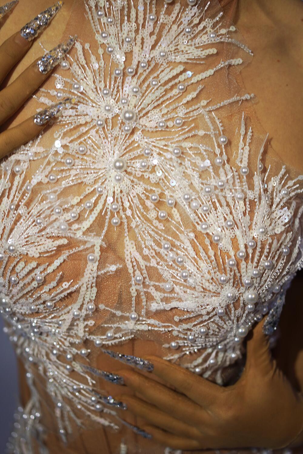 Sparkly Rhinestones ไข่มุกหิมะ - Woman Formal Wear บทวิจารณ์และราคา