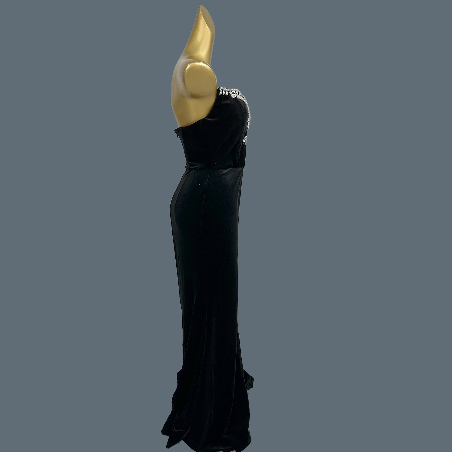 ชุดเดรสกำมะหยี่สีดำยาวถึงพื้น  - Women Formal Wear Photoshoot บทวิจารณ์และราคา