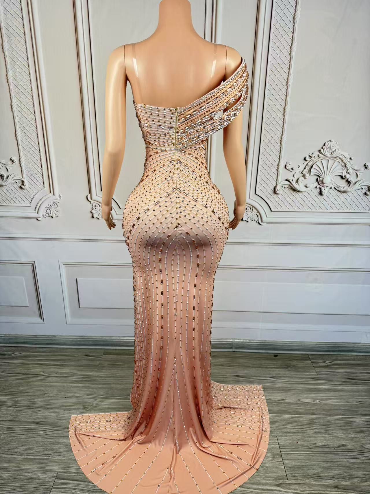 Xiangbin Sparkly คริสตัลอย่างเ - Women Formal Wear Photoshoot บทวิจารณ์และราคา